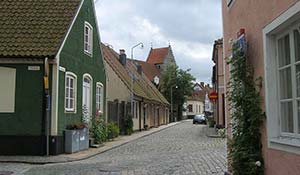 I Simrishamn finns många mysiga gator